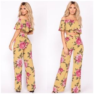 🌸🌼Fashion Nova 2 Piece Set